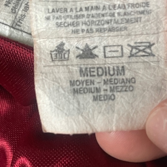 Harry Potter Deluxe Gryffindor Robe with Ron Weasley Wand  Kids Medium Universal - Picture 5 of 13